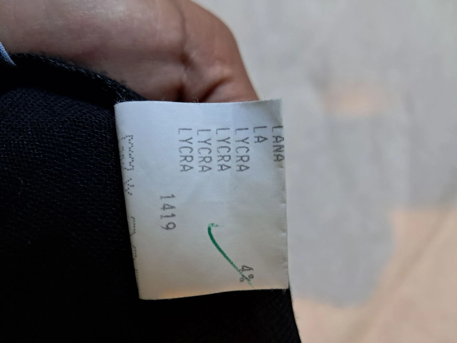 Klassieke korte broek, wijde pijpen. Caroll. Maat S – photo 9